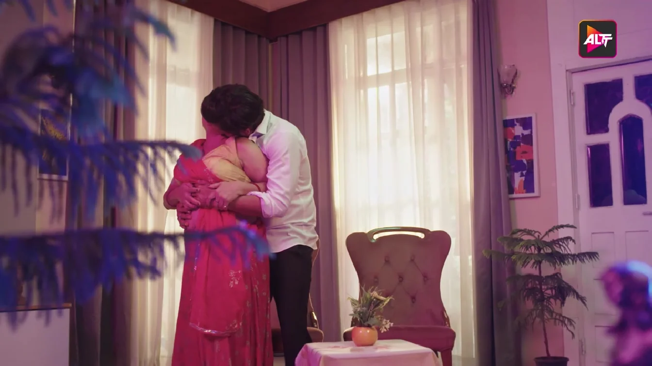 Utha Patak S02 P03 AltBalaji